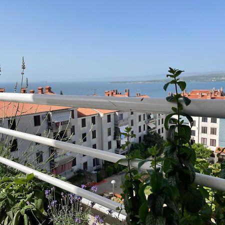 Family Home Koper Exteriér fotografie